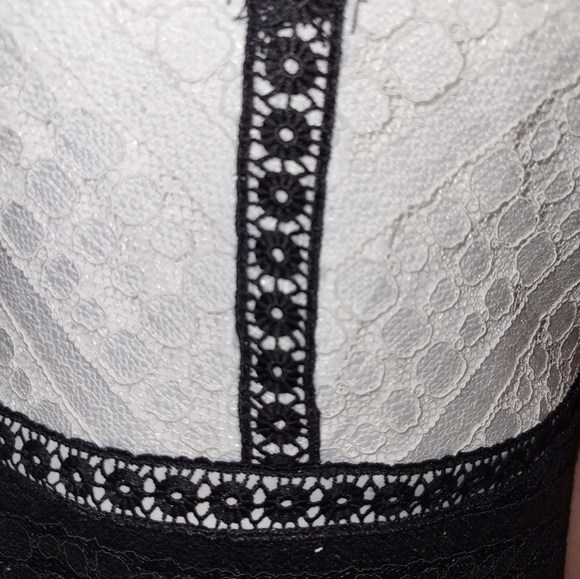 Gianni Bini lace dress - Picture 6 of 11